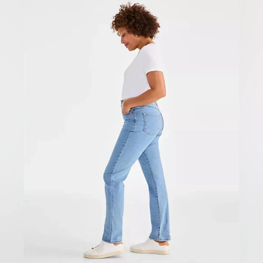Style & Co High Rise Tummy‎ Control Strsight Leg Light Wash Jeans Size 6 Petite